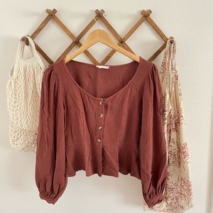 Alter’d State rust balloon sleeve peplum cropped blouse
